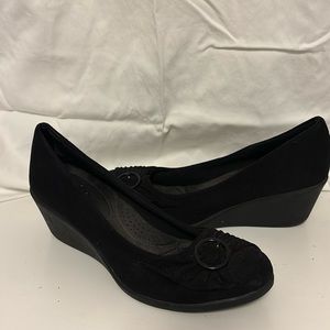 Dexflex Comfort Black Wedges